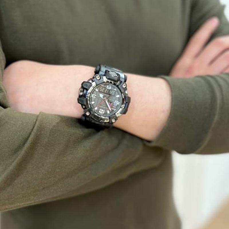 Casio Серия G-SHOCK Мировое время Пыле- и грязезащищенная конструкция Стандартный радиоволновой приемник Солнечный кварцевый механизм Ремешок из смолы GWG-2000TLC-1AJR