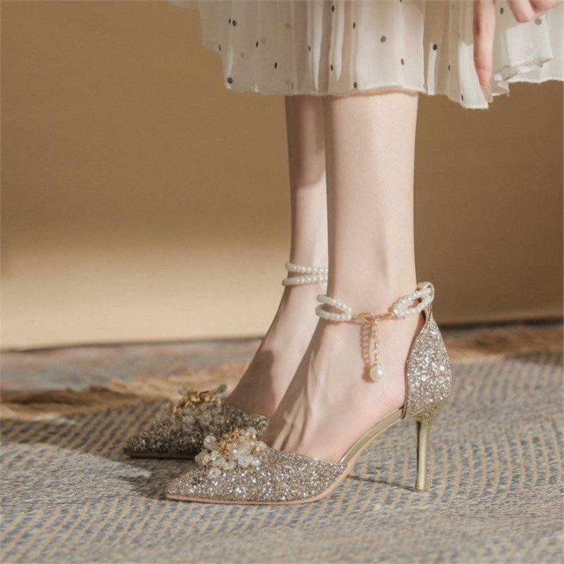 Женские туфли на высоком каблуке лето 2024 новые высококлассные красивые свадебные туфли с острым носком и мелким вырезом, сандалии с жемчужной надписью для женщин