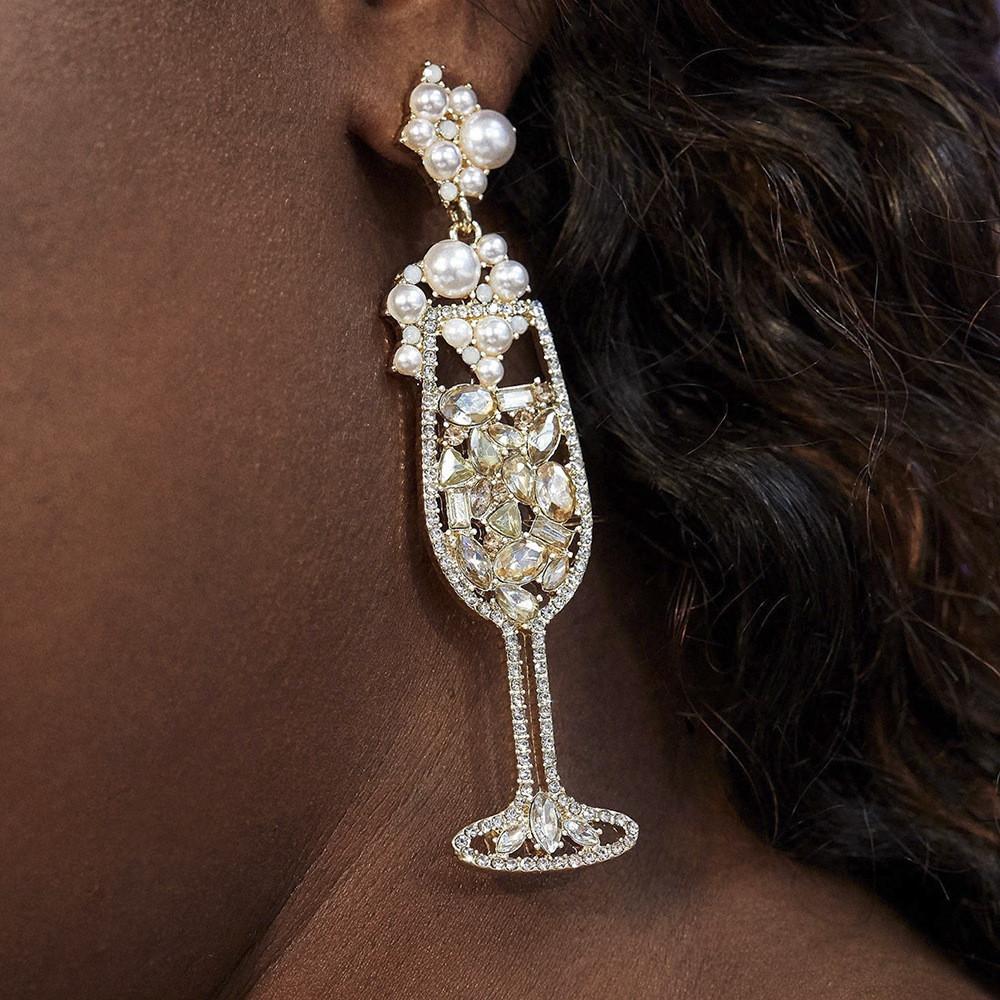 Stylish Fashionable Long Geometric Earrings For Women With Pearl And Gemstone Inlay Elegant Design