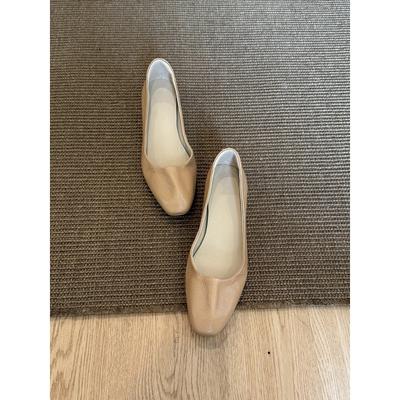 Версия из овчины~ Французский темперамент, внутренняя высота, одинарная обувь с мелким вырезом, универсальная, на одном педале, для работы, простая, профессиональная