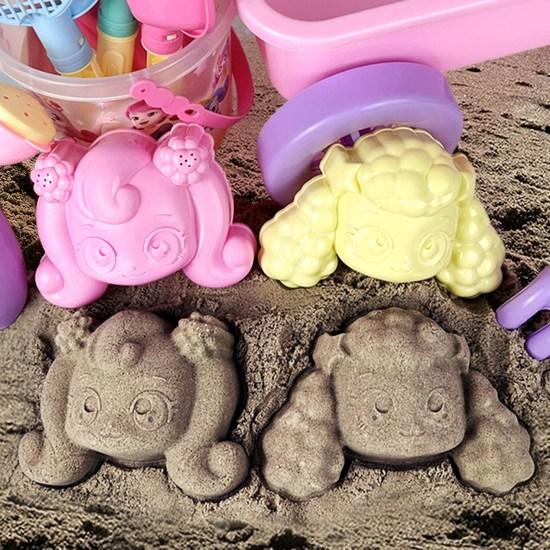Catch Tiniping Sweet and Sour Sand Play Wagon Type, a popular character in Korea