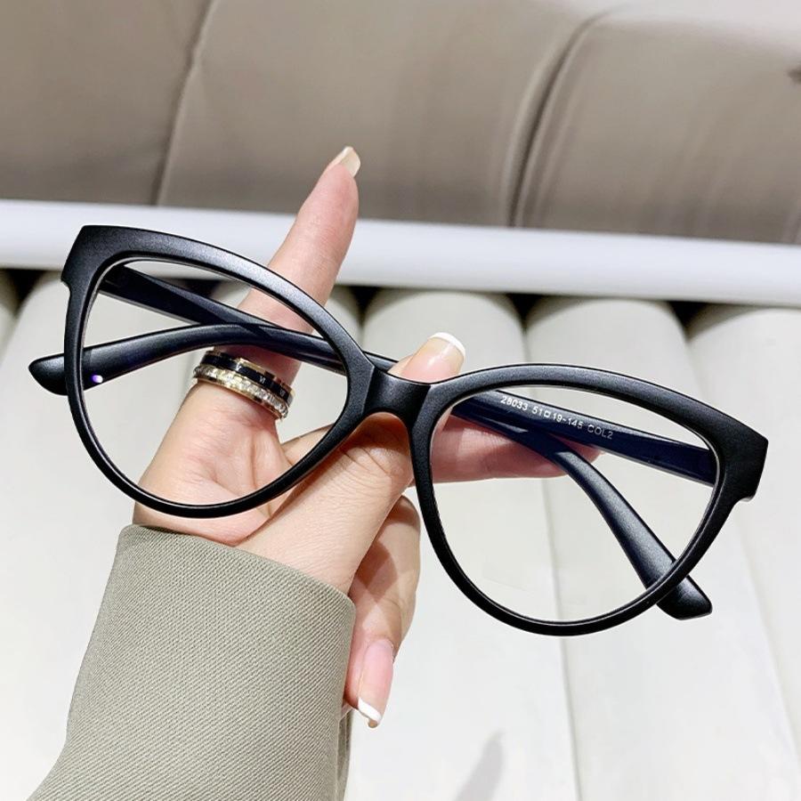 Triangle cat eye flat mirror Internet celebrity new glasses frame anti-blue light plain face can be matched with myopia glasses frame simple