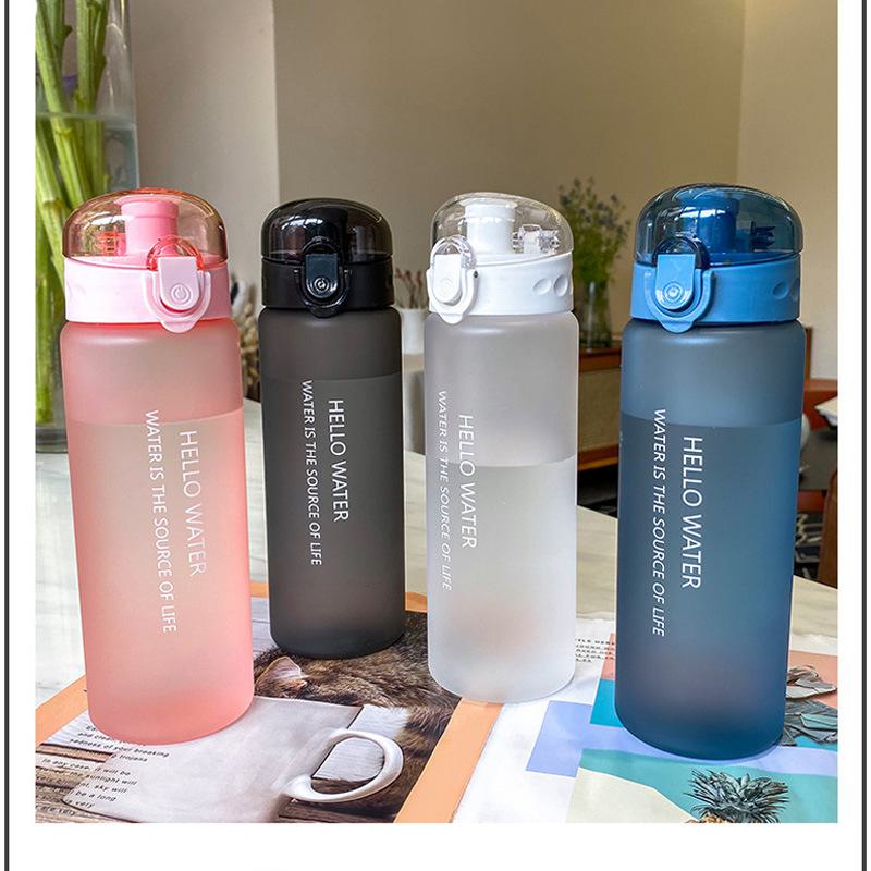 Гендерно-нейтральные спортивные стаканы для воды с логотипом | Большая емкость, портативные, пластиковые стаканы без BPA