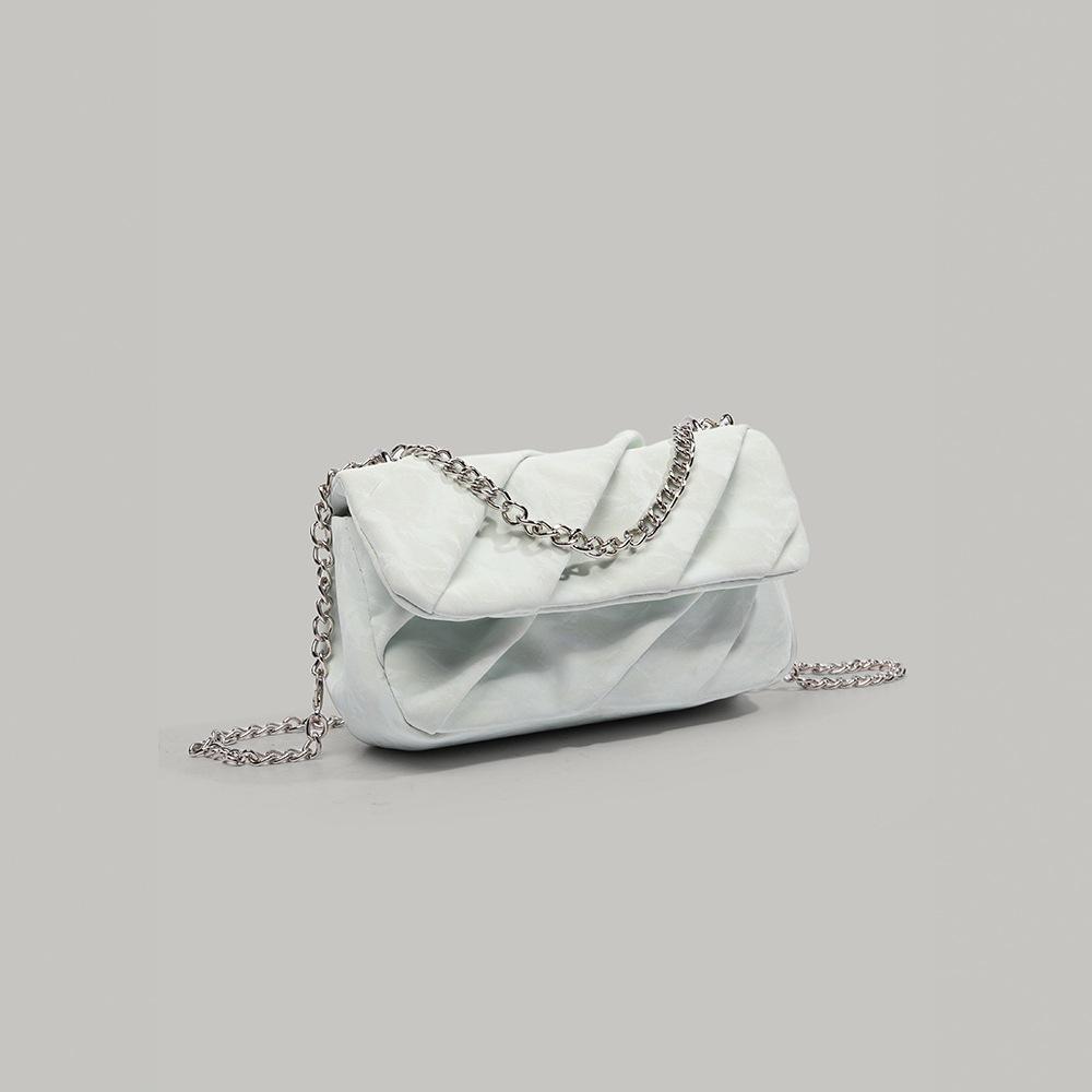 Niche Design 2025 Summer New Small Square Bag with Chain in Style for Women, Versatile for Daily Commuting, Shoulder and Crossbody Bag
