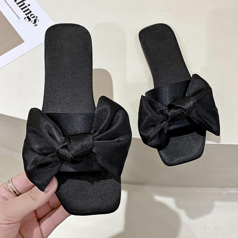 Новые модные атласные тапочки, роскошные женские домашние сандалии с открытым носком, свадебные туфли, модные шелковые сандалии с квадратной головкой и квадратным каблуком