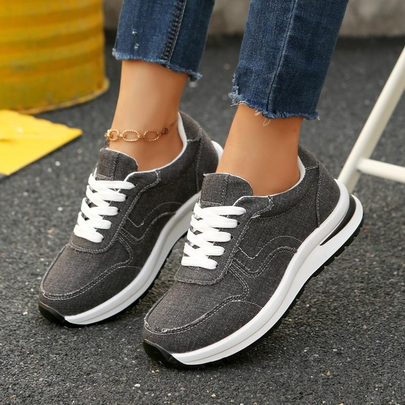 Fashion Fashion Stitching Decoration Solid Sports Sneakers Women 2025 Autumn Round Toe Low Heel Lace Up Sneakers Soft Sole Running Shoes