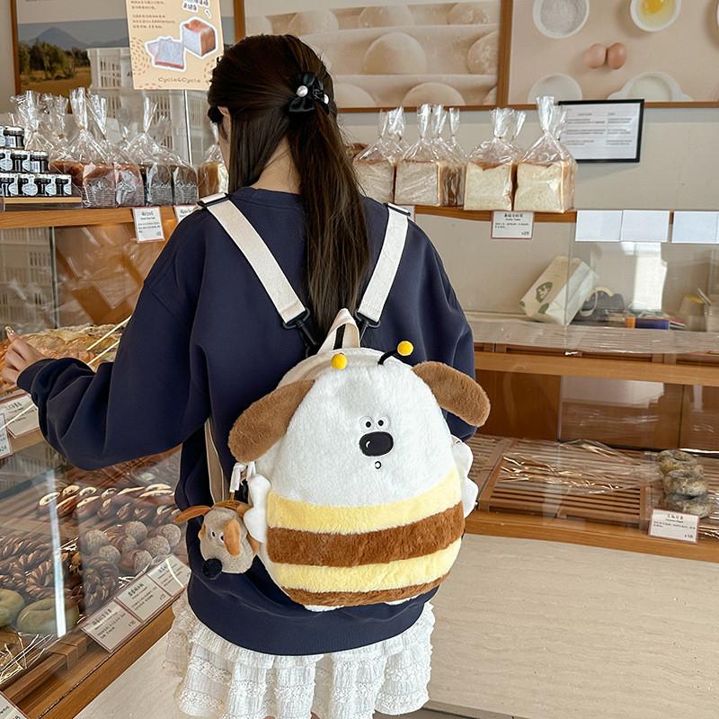 Игривый плюшевый рюкзак-собачка цвета хаки и белого, подходящий для всех возрастов, для мероприятий, школы