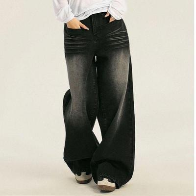 Женские черные джинсы широкие от бедра - С высокой посадкой, стройнящие, универсальные прямые для весны и осени 2024.