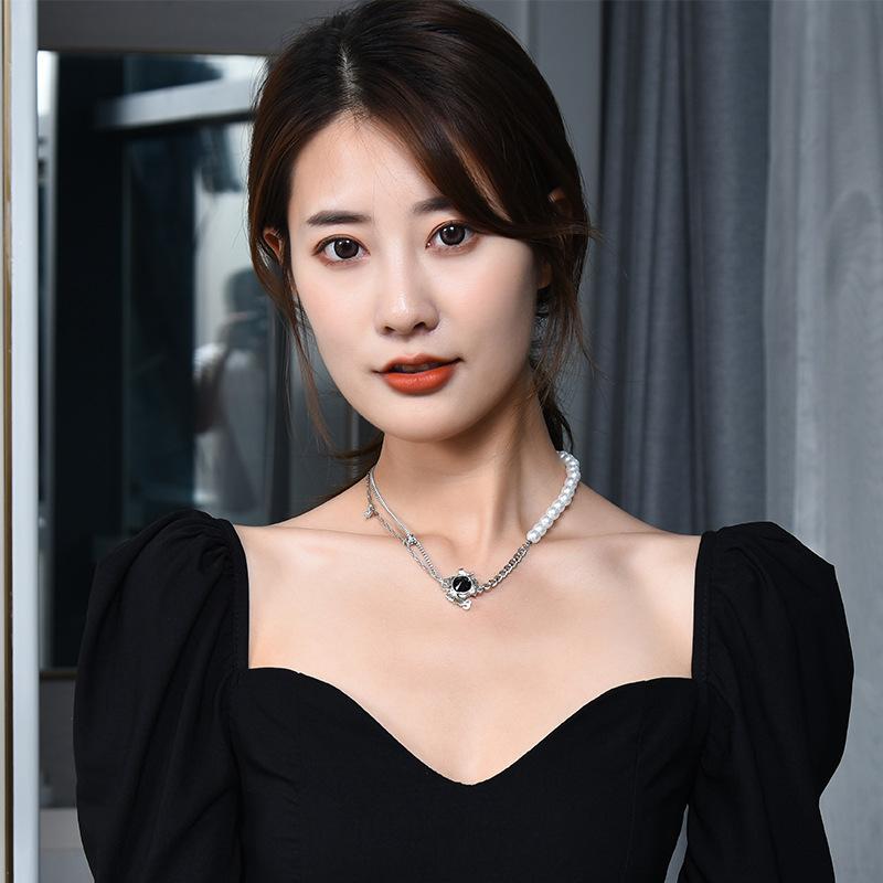Titanium Steel Letter Square Brand Pendant Necklace Women'S Tide Simple Double-Layer Stacked Collarbone Chain Niche Design Accessories