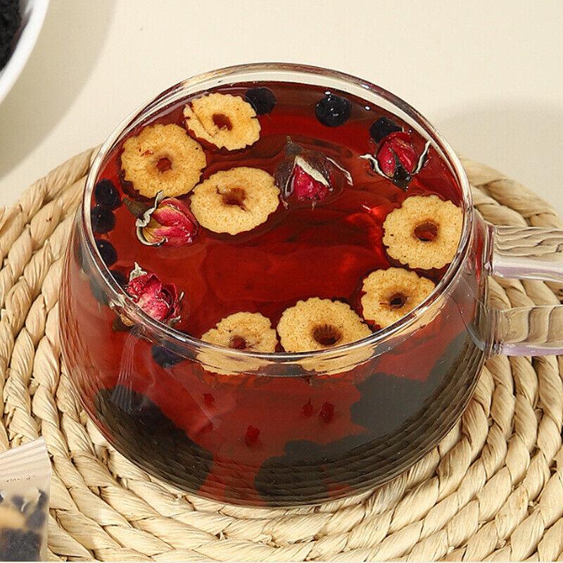 Чай с ююбой, шелковицей, розой, зеленым и оранжевым инжиром