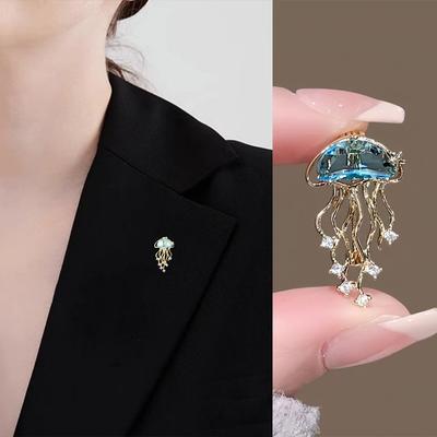 Милая брошь-медуза Модная элегантная брошь-корсет для свитера, кардигана для женщин