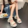 Модные трендовые сандалии на толстой подошве 2024 лето новый спортивный стиль танкетка одно слово повседневные удобные женские сандалии Zapatos De Mujer