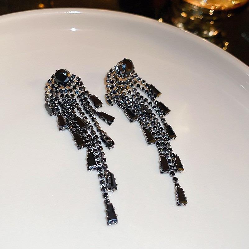 Геометрические серьги-пусеты из серебряной иглы и черного кристалла, нишевые универсальные серьги, темпераментные, легкая роскошь, премиальные серьги