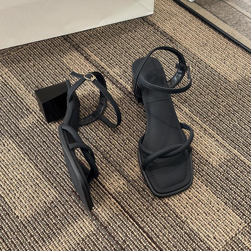 Sandals Women's Summer 2025 New Fashion Versatile Gentle Retro Thick Heel Non-slip Word with High Heels Summer