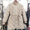 Европейский легкий пуховик женский, средний и длинный, новый осенне-зимний воротник-стойка, ромбовидная талия, корейская версия, тонкая куртка