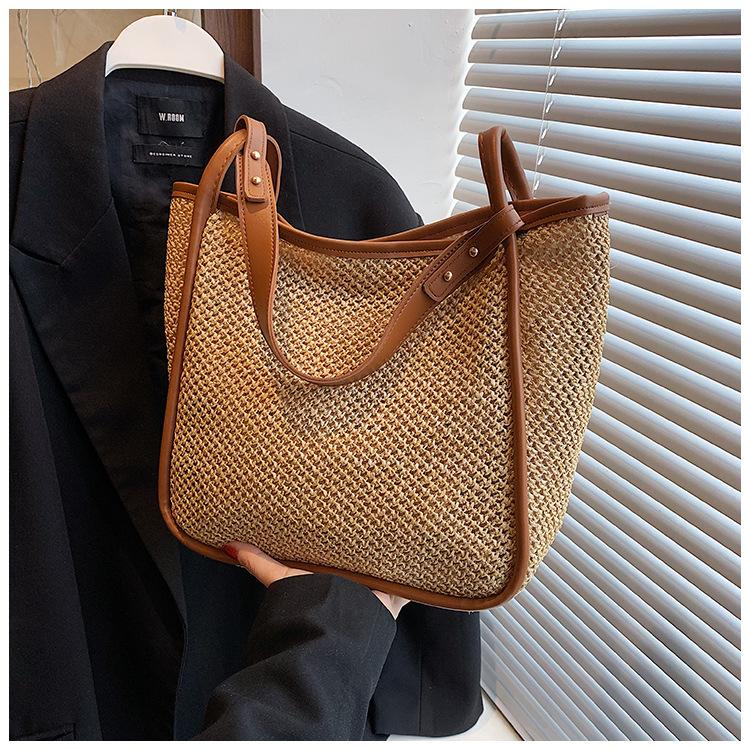 Woven Straw Bag Women's Large Capacity 2025 New Summer Shoulder Tote Bag Premium Seaside Beach Bag