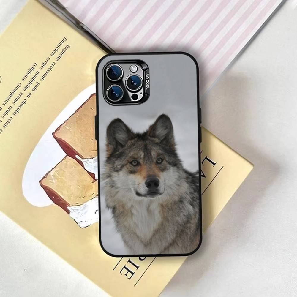 Wolf Animals Cool Phone Case For iPhone 17,16,15,14,13,12,11 Plus,Pro Max,XS,Colored Silver Plated Inside Cover