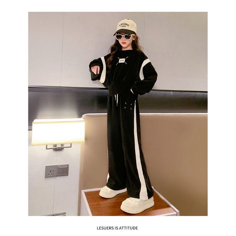 Костюм для девочки 4-12 лет, спортивный костюм на весну и осень, модный повседневный топ + широкие брюки, комплект из двух предметов