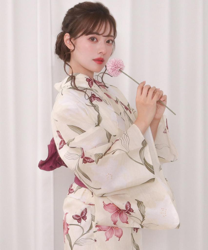 Набор для смены юката heiko E Scarlet Lily Butterfly [KYOETSU], плетение, неотбеленный, 6 предметов (юката, оби, нижнее белье, гэта, пояс) Женский (10.