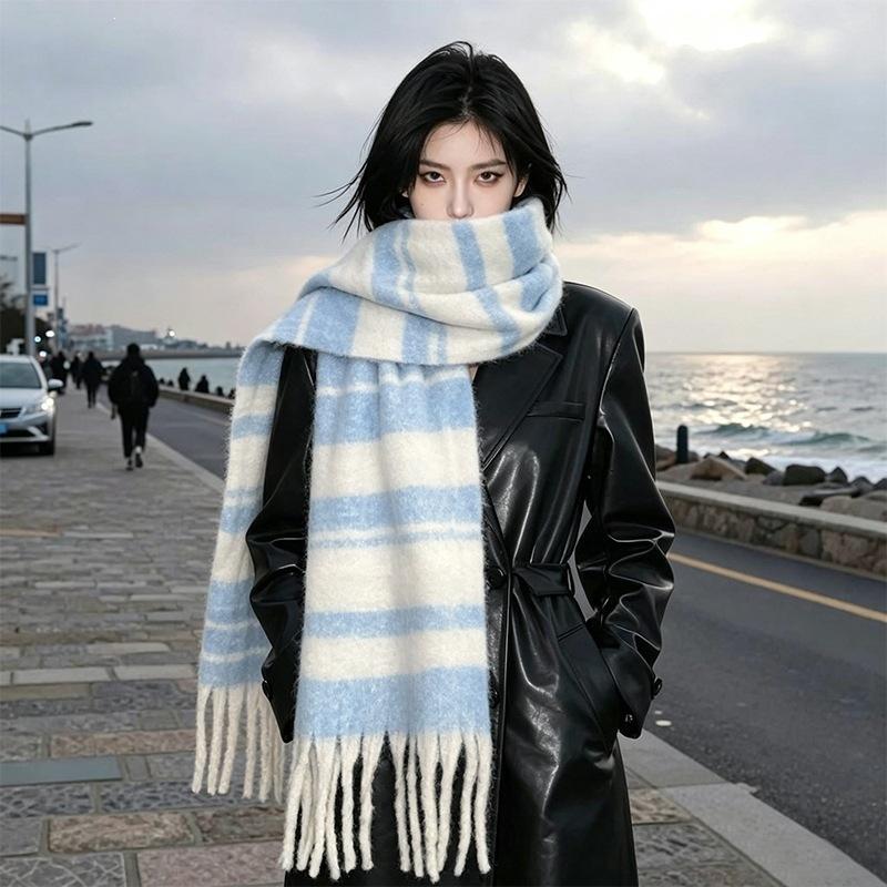 Retro fashionable brown leopard print scarf autumn and winter decoration with large version long scarf thickened warm shawl