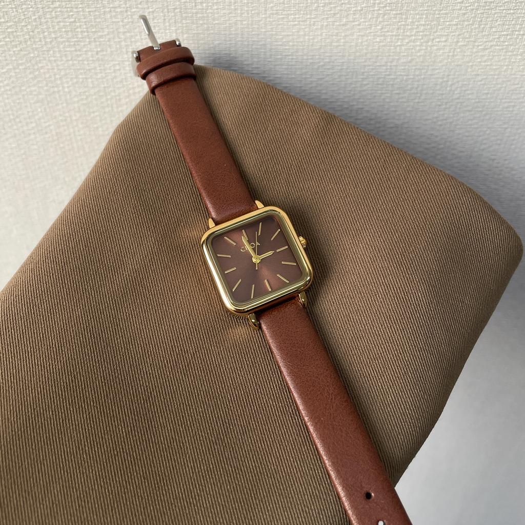 Burgundy Watch New Style Small And Exquisite, Elegant Women'S Wristwatch, Trendy Women'S Watch, Women'S Wristwatch.