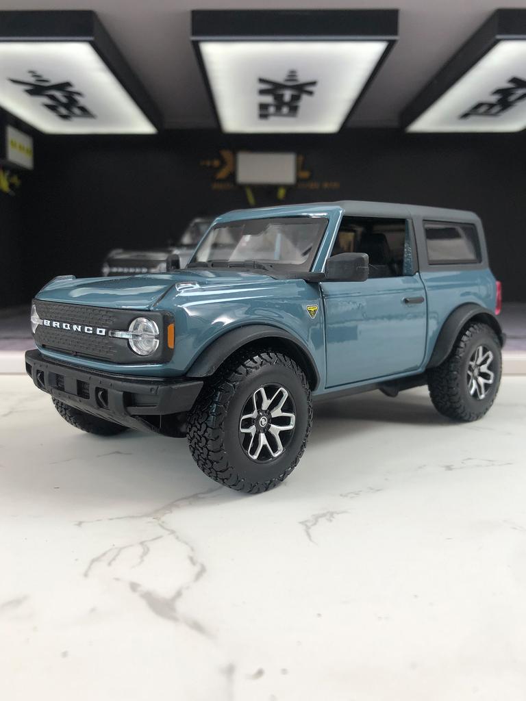 AJL1 Maisto 1:2021 Ford Bronco Badlands, модель автомобиля, металлическое украшение из цинкового сплава, коллекционный подарочный автомобиль, 24