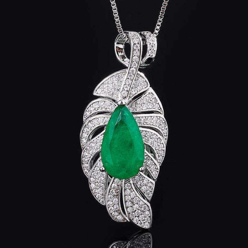 Имитация изумрудного бриллиантового ожерелья Винтажный цвет сокровище параиба лист кулон 2024 модная ключичная цепочка