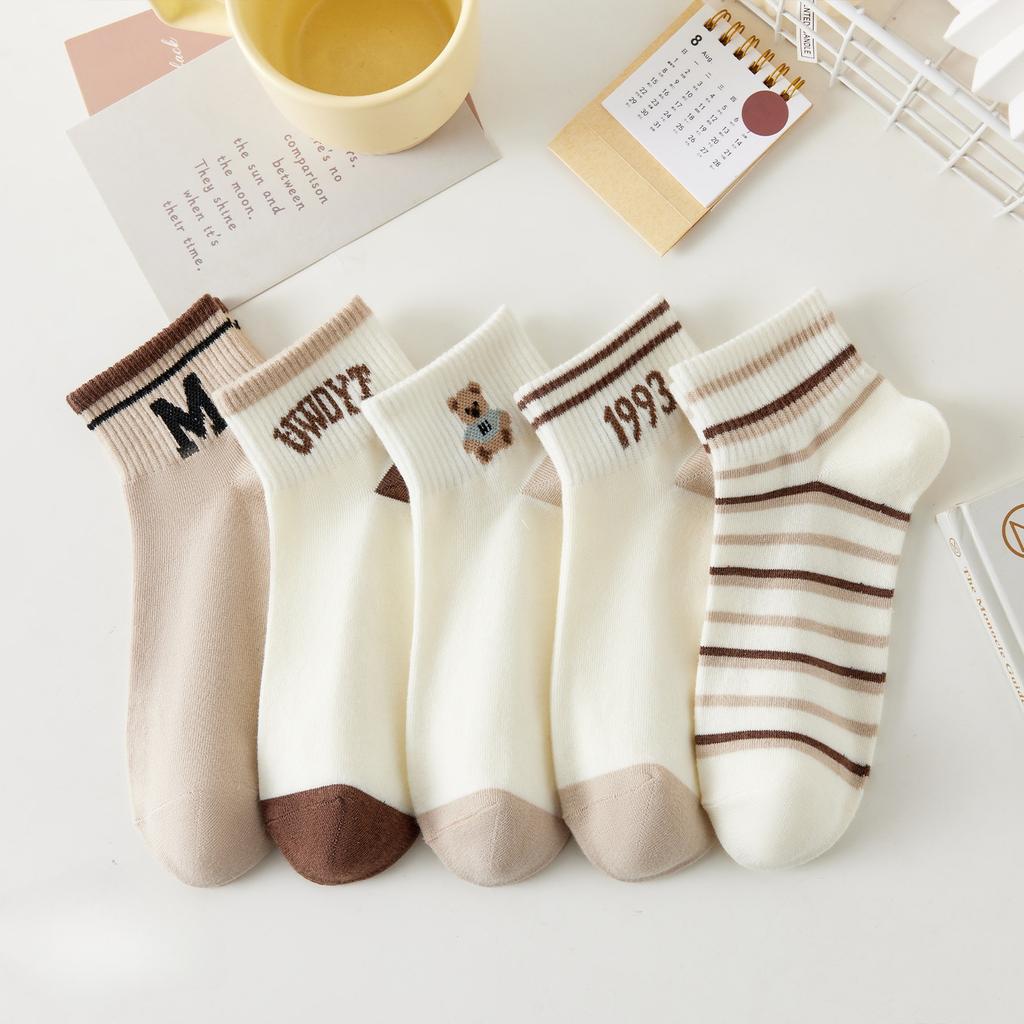5 Pairs of Short Socks Women's Cute Stockings Soft, Breathable, and Comfortable Socks