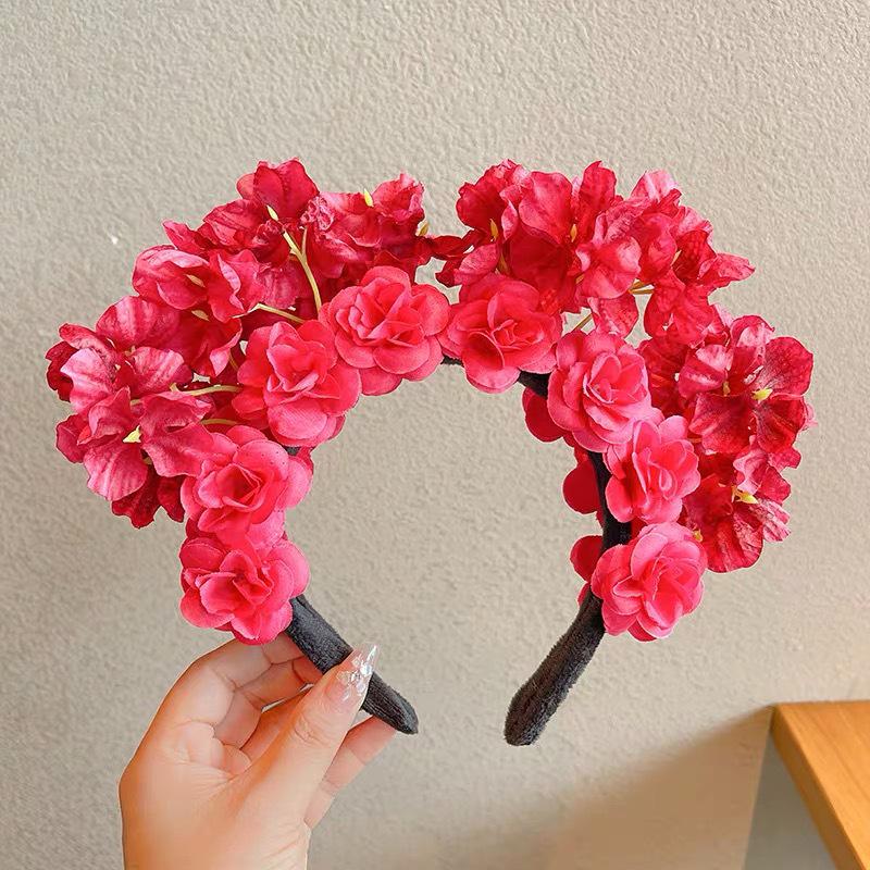 Весенне-летняя цветочная заколка для волос: Дизайн «Лилия, Роза и Гибискус»