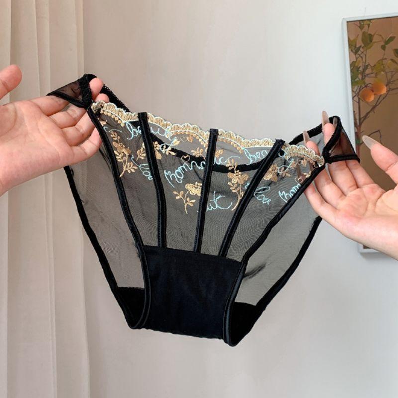 French Court Embroidery Lace Women's Underwear Breathable Sexy Comfortable Soft Mesh Quick Drying Triangle Pants Low Waist Embroidery