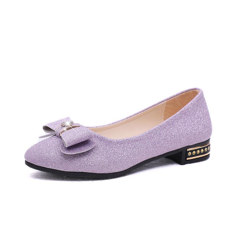 Женские летние замшевые туфли с бантом на низком каблуке и стразами для повседневной носки