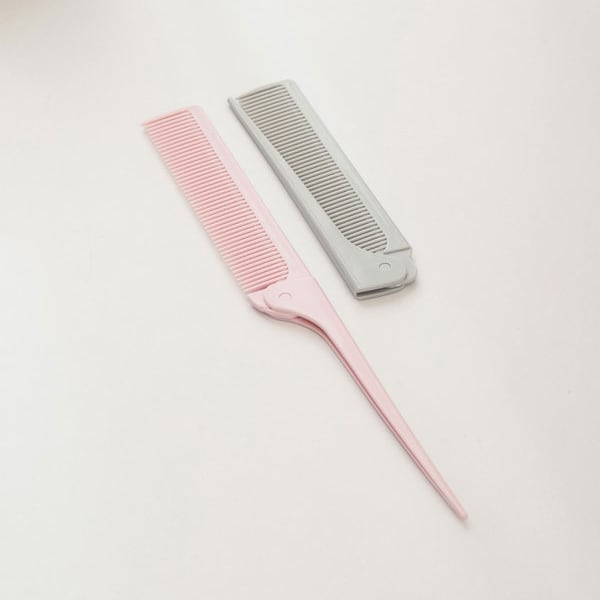 Простая складная расческа-хвост