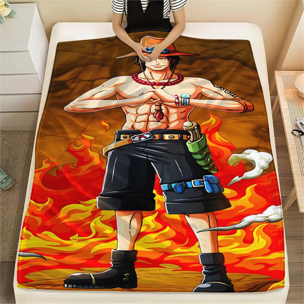 Фланелевое одеяло с принтом персонажей One Piece, Высококачественное, Удобное для всех сезонов, Декор для дома, Тепло и уют, Идеально для рождественских подарков