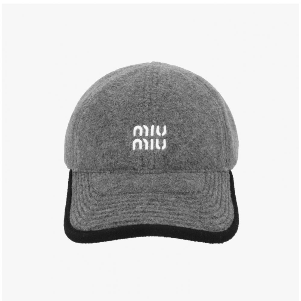 Флисовая бейсболка Miu Miu с вышитым логотипом F0031