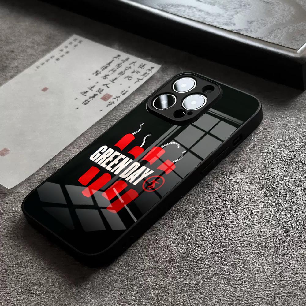 Чехол для телефона с изображением группы Green Day для 17 Pro Max IPhone 16 Pro 15 12 11 13 Mini X XR XS 14 Plus SE Стеклянная крышка
