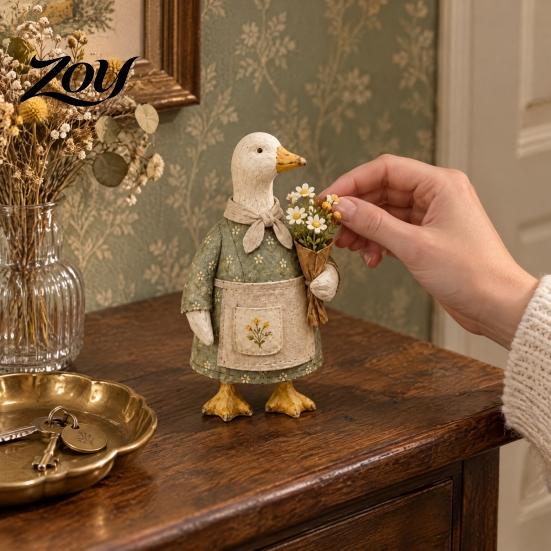 Pastoral Style Decorations Rustic Garden Goose Figurine, Resin Statue with Apron Holding Flowers, Healing Room Accessories Cute Animal Ornament