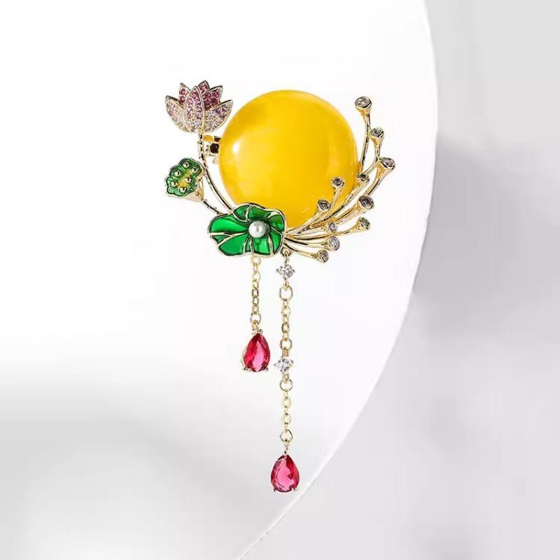 Lotus Pond Moonlit Lotus Brooch, New Chinese Ancient Style Women's High-end Texture Tassel Brooch, Design Sense Brooch