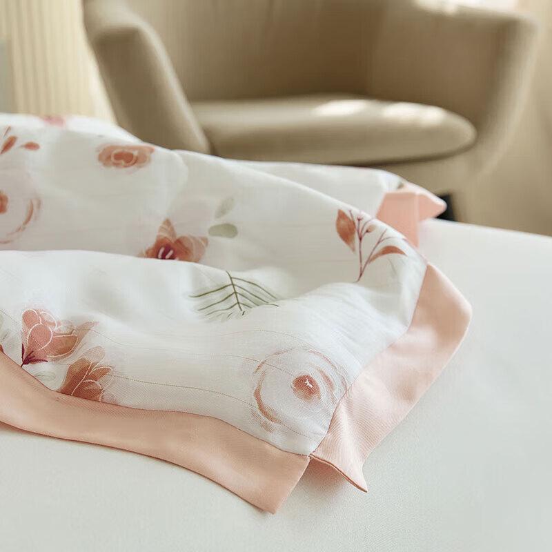 Hengyuanxiang Flowering Dream Tencel Quilt