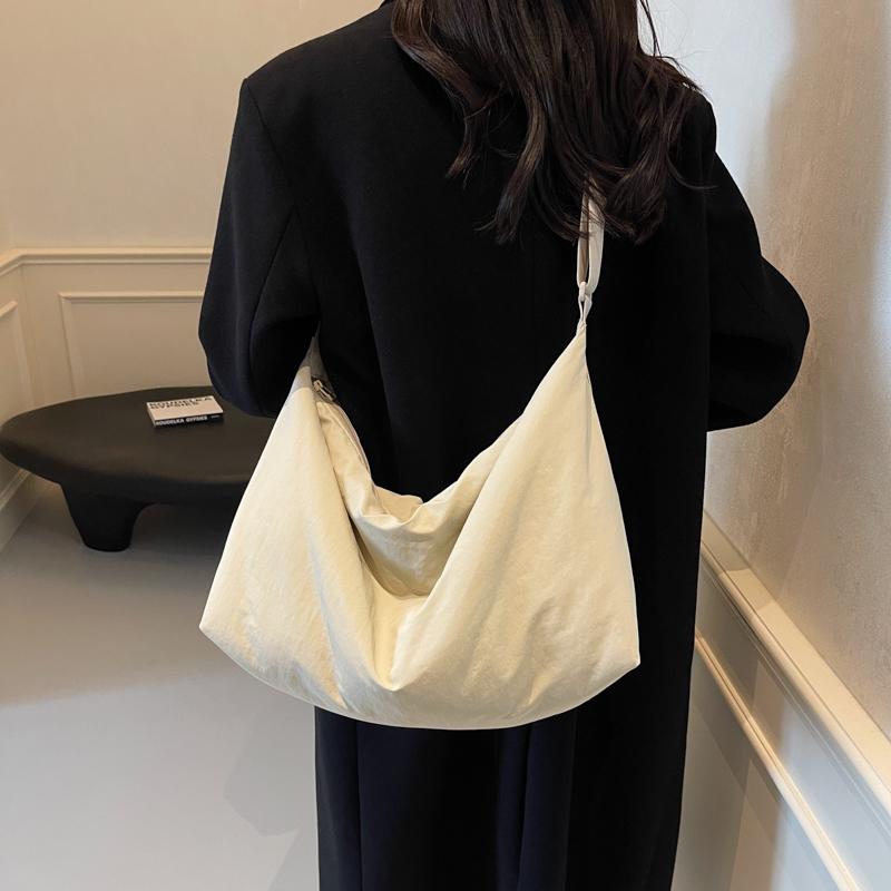 Сумка через плечо женская однотонная сумка через плечо легкая большая вместительная сумка