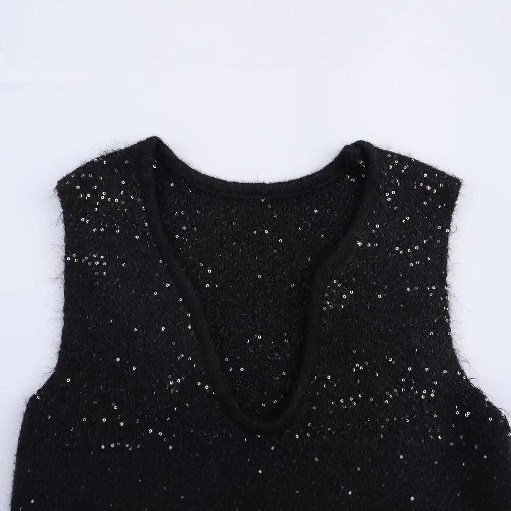 Spring 2025 Women's European-American Style Ruyi Collar Sleeveless Knit Vest