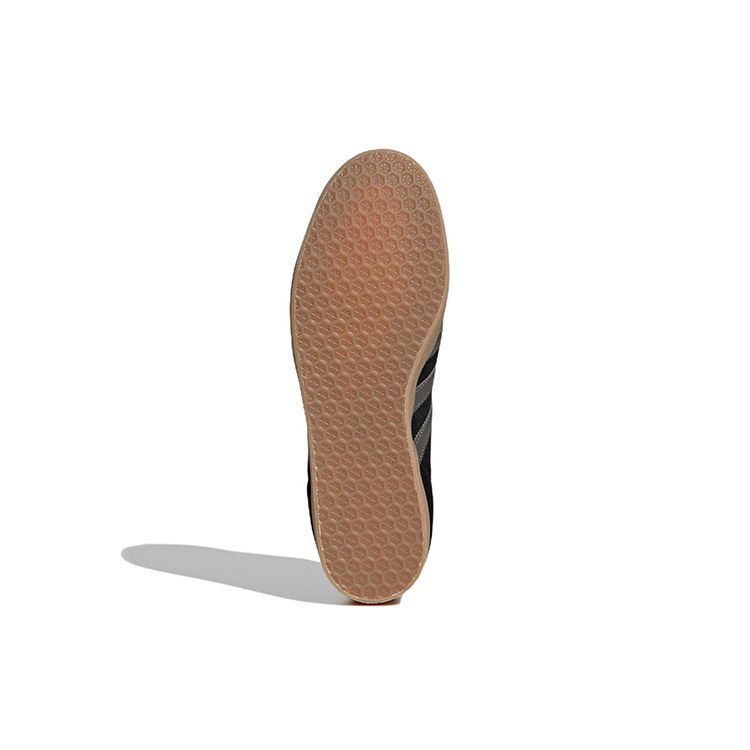 Adidas Кроссовки унисекс Gazelle Black Pantone Gum Core-Black Cloud-White GX2210