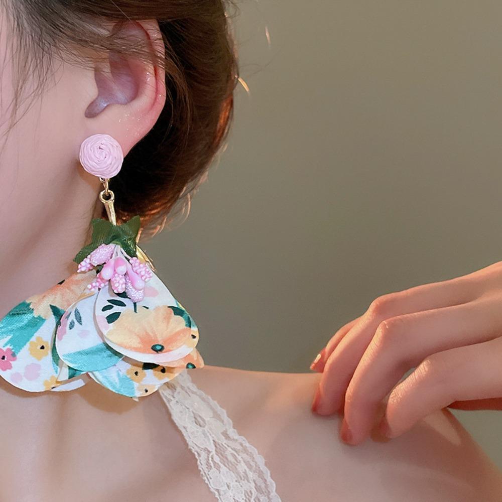 Серьги-кисточки с подвесками, серьги-пусеты с преувеличенными лепестками, романтичные пляжные серьги, отпуск