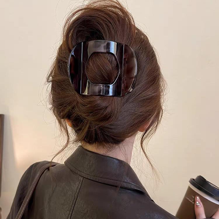 2025 Retro Tortoiseshell Women’s High-End Hair Claw Clip for Half Updo