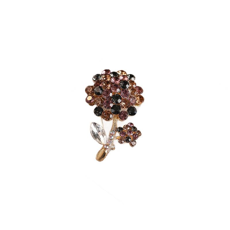 Retro Rhinestone Floral Brooch, High-end and Light Luxury Women's Versatile Brooch, Niche Design Sense Brooch