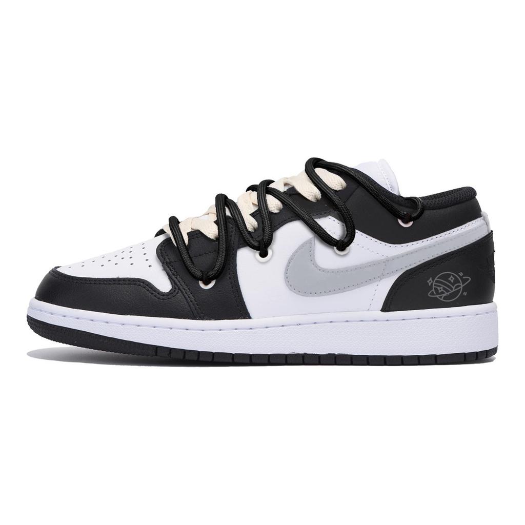 Jordan Air Jordan 1 Устойчивые к истиранию Нескользящие Низкие Винтажные Баскетбольные Кроссовки Мужские Черный Белый Серый 553558-131(Команда85-)