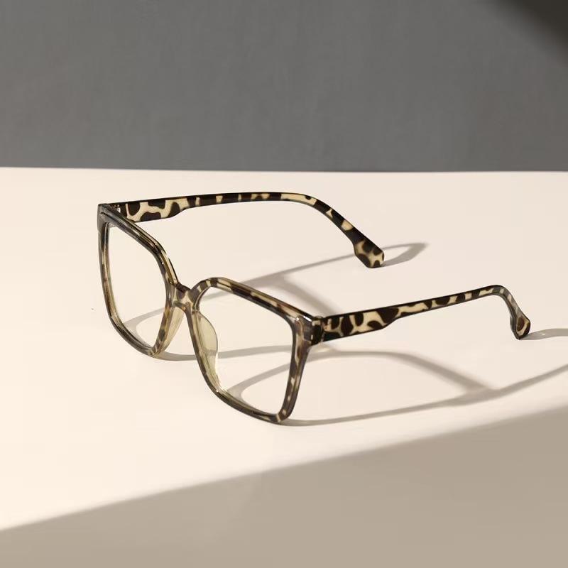European and American large frame flat glasses punk street shooting men's and women's glasses frames trendy ins style frame glasses sunglasses