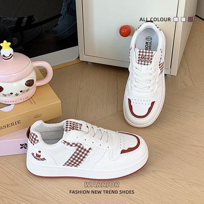 Бордовые простые кеды, новые студенческие кеды на толстой подошве, на шнуровке, милые, красивые женские туфли