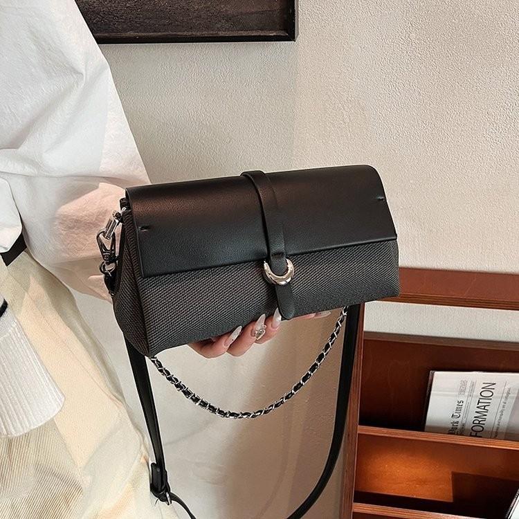 IELGY Simple Casual Fashion All-Match One-Shoulder Commuter Small Square Bag