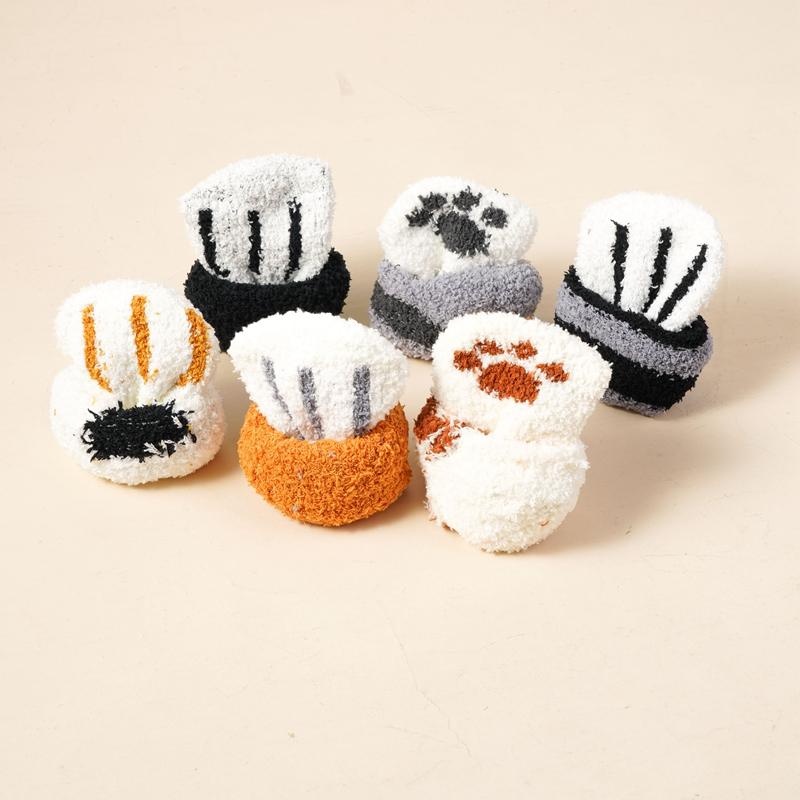 Women's Cute Cat Paw Socks Winter Thickened Coral Velvet Socks Soft Mid-calf Socks