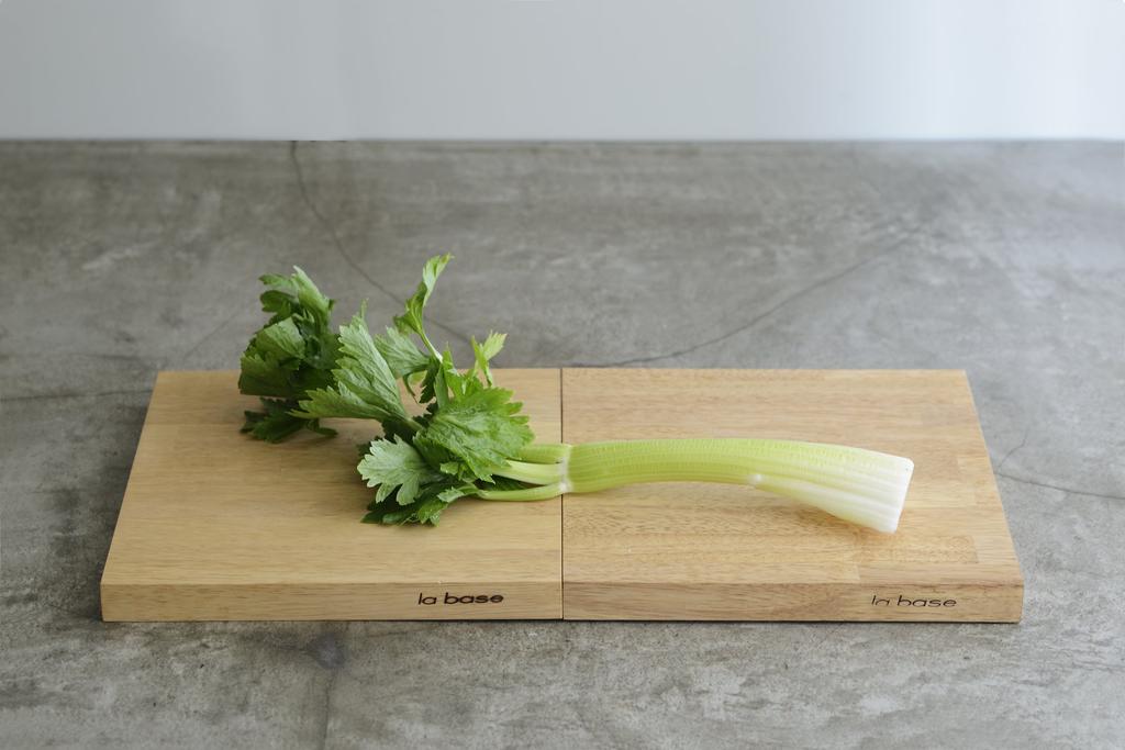 Основа Yoko Arimoto Разделочная доска 26 см Сделано в Японии Цубаме Сандзё LB-009